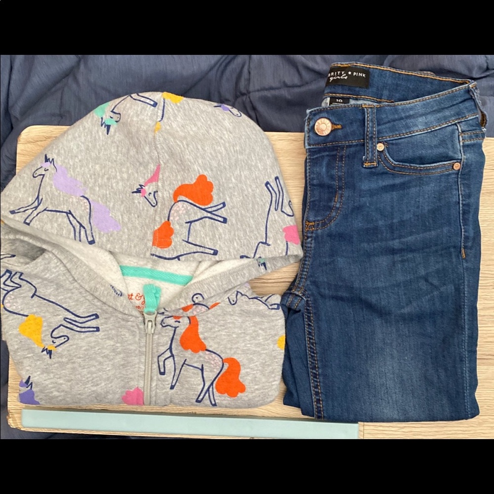 Kid’s Outfit sz. 10